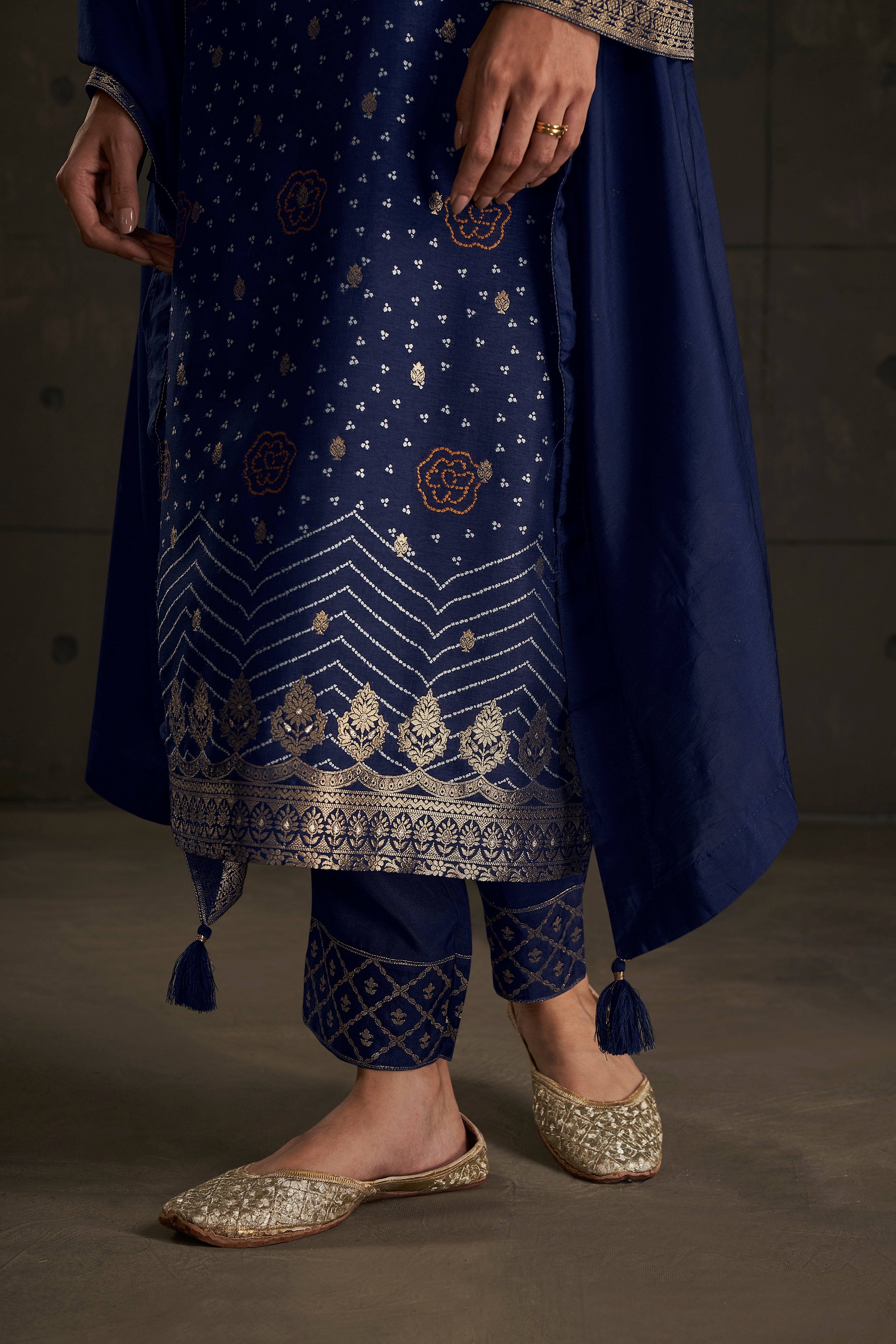 Navy Nirvana Bandhani Woven Silk Kurta Set-fourbuttons-in