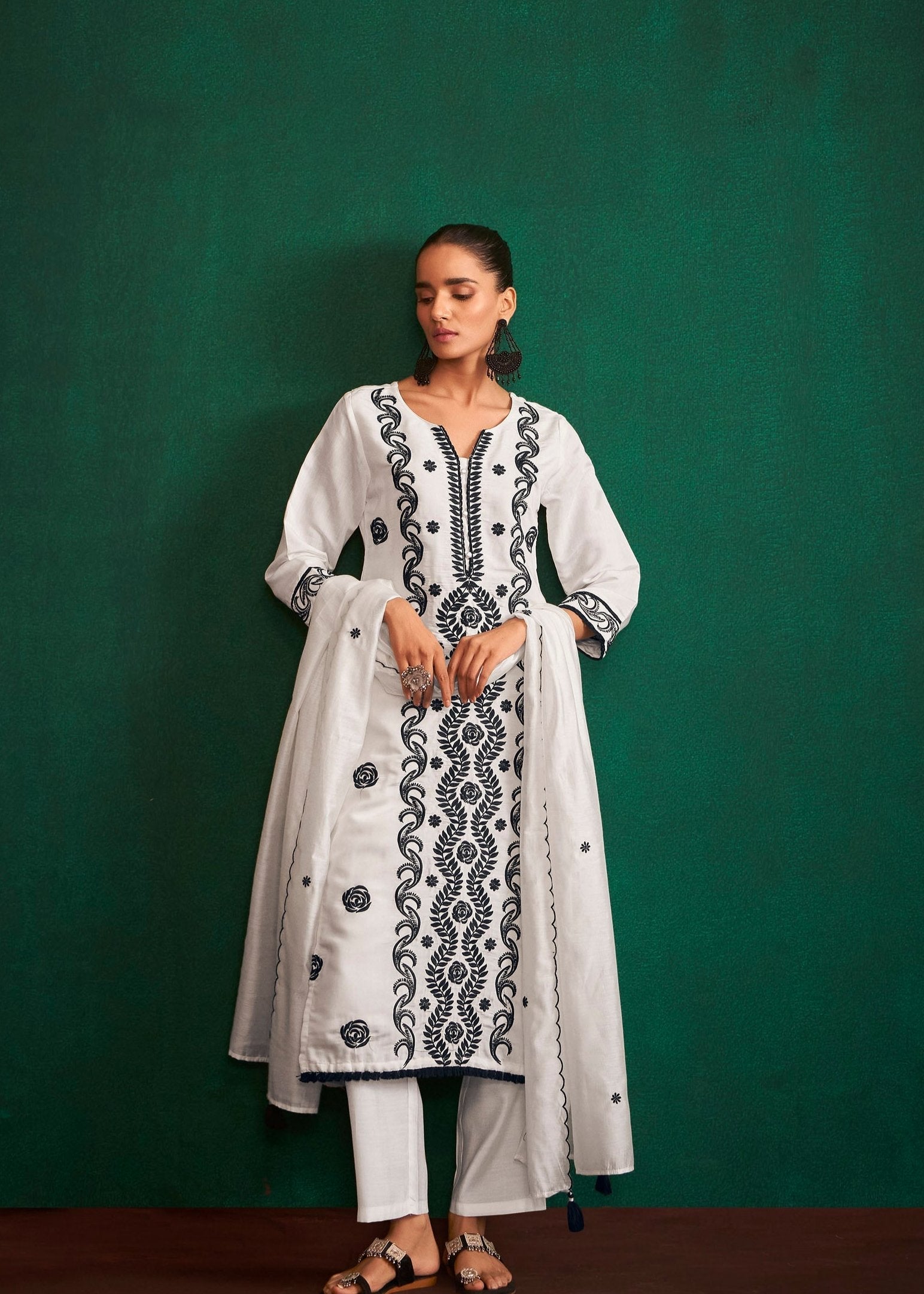 Pearl Grace Chikankari Embroidered Set-fourbuttons-in