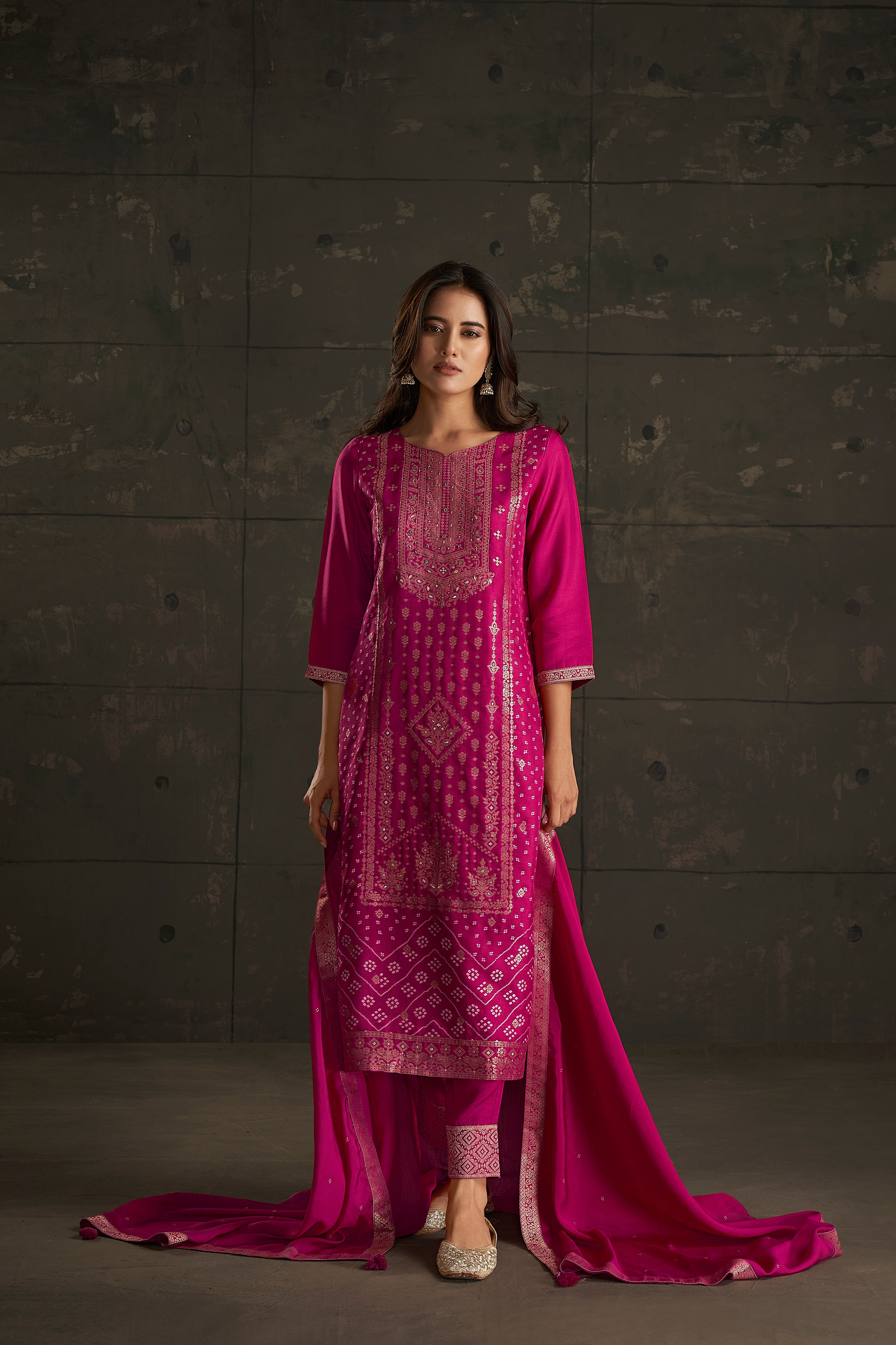 Rani Reverie Bandhani Woven Silk Kurta Set-fourbuttons-in