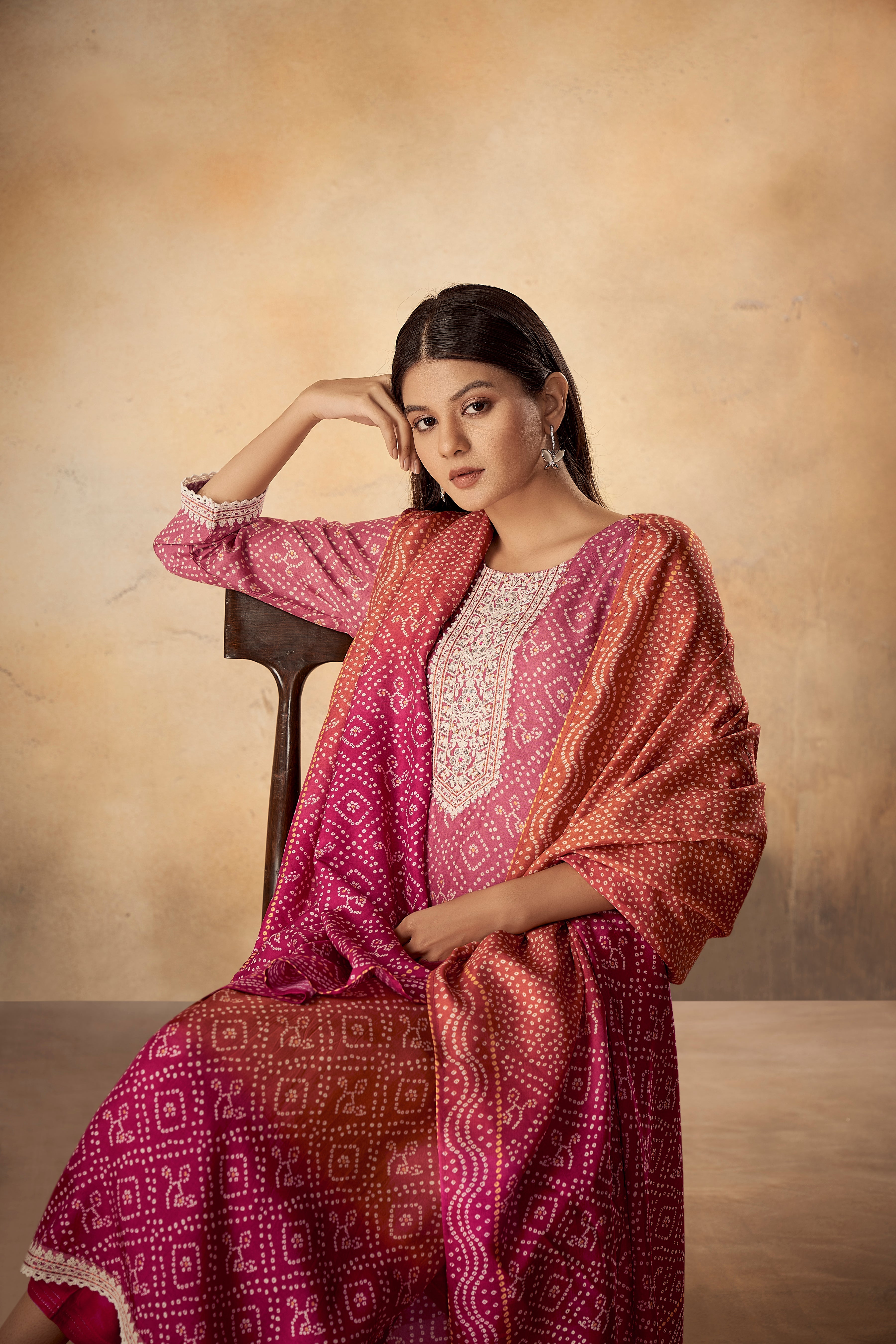 Rose Paradise Silk Kurta Set-fourbuttons-in