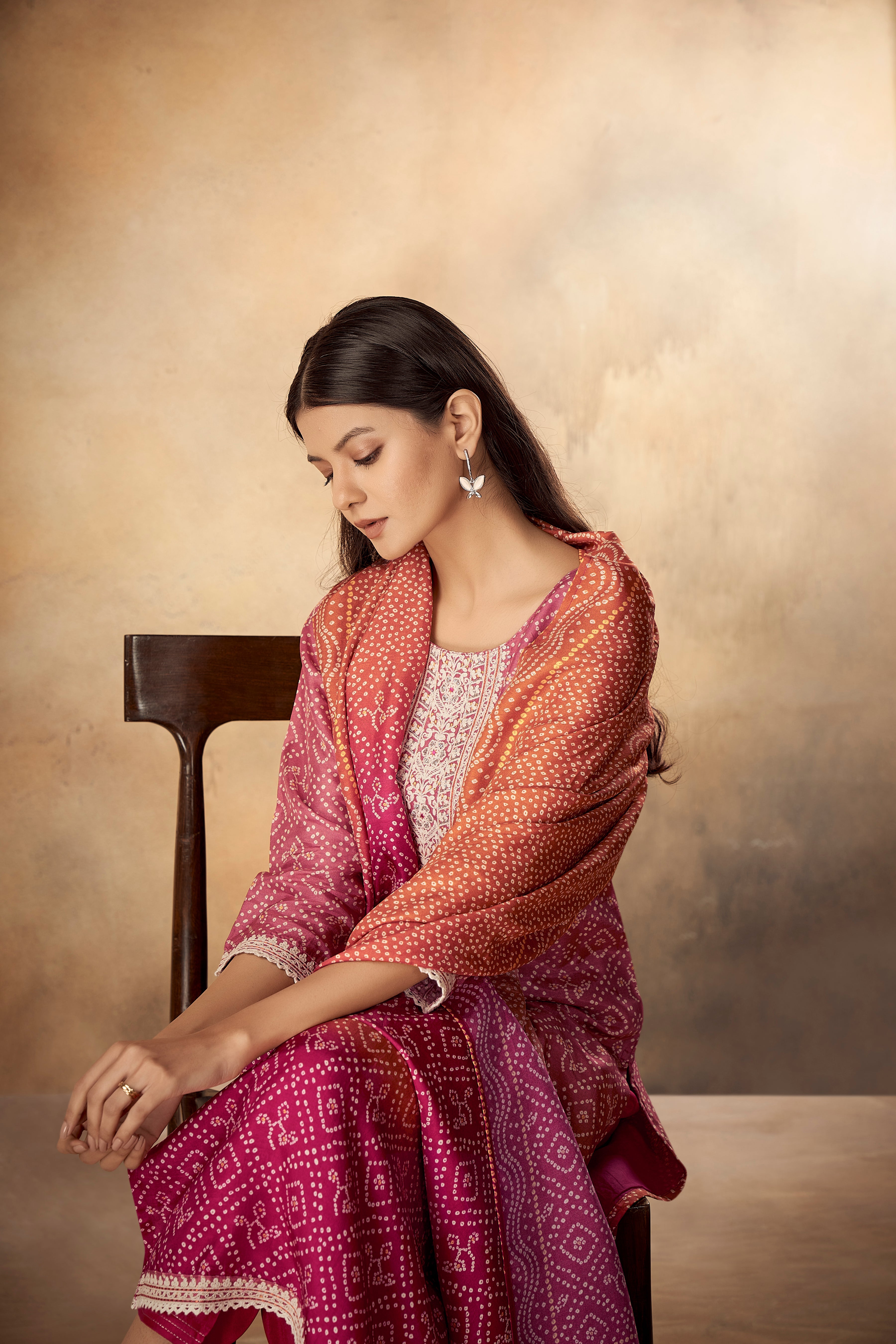 Rose Paradise Silk Kurta Set-fourbuttons-in