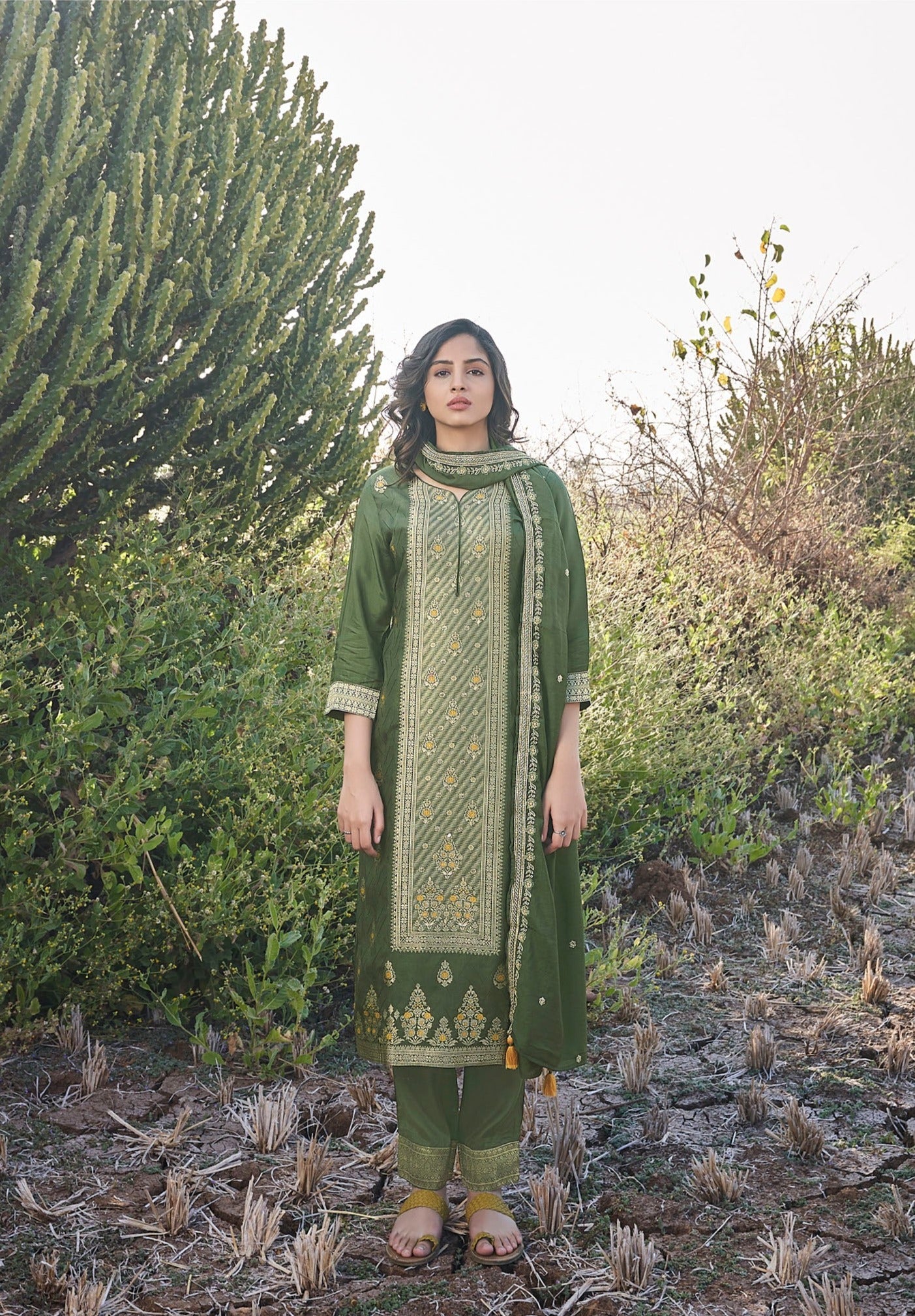 Verdant Vogue Emerald Woven Kurta Set-fourbuttons-in