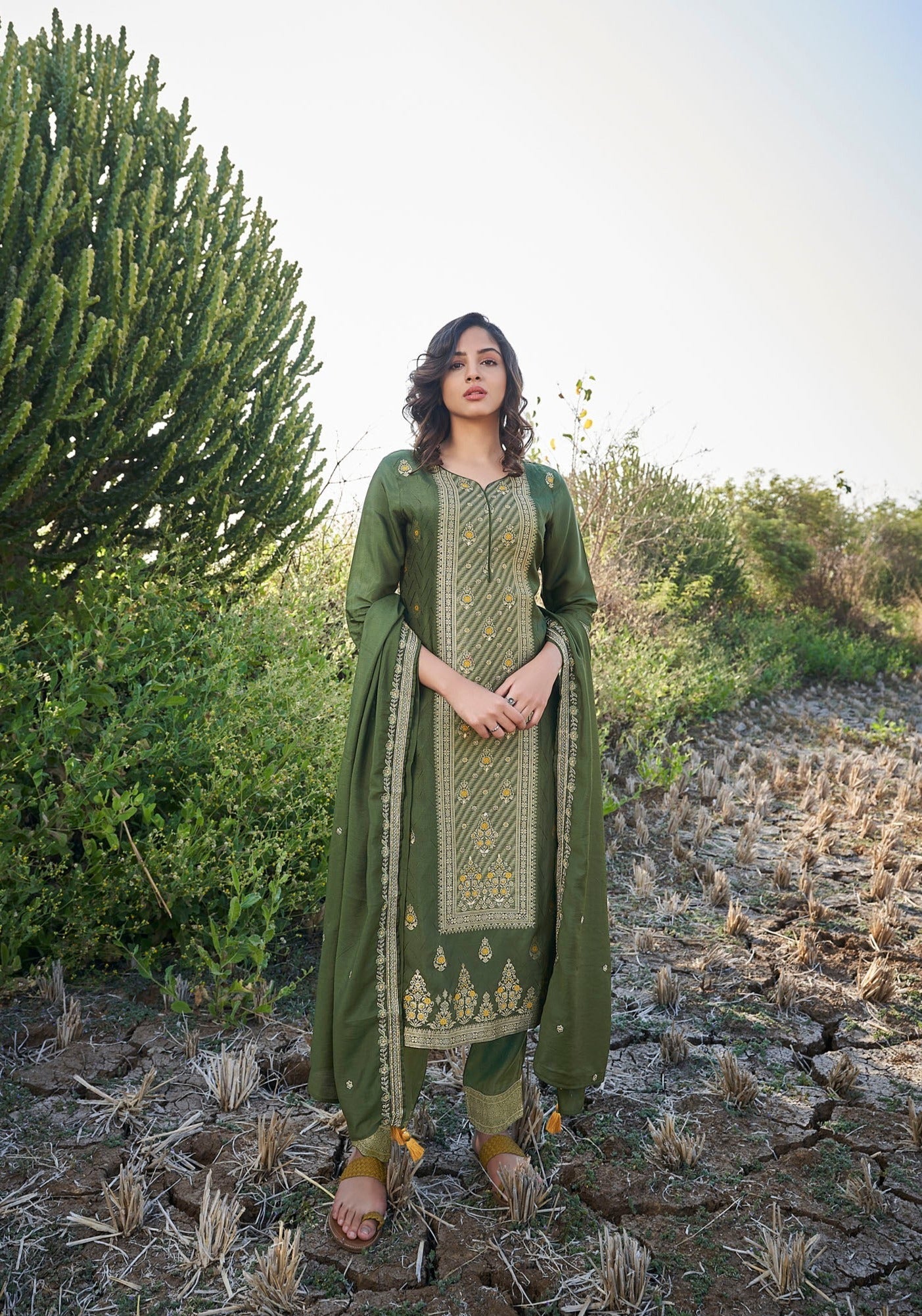 Verdant Vogue Emerald Woven Kurta Set-fourbuttons-in